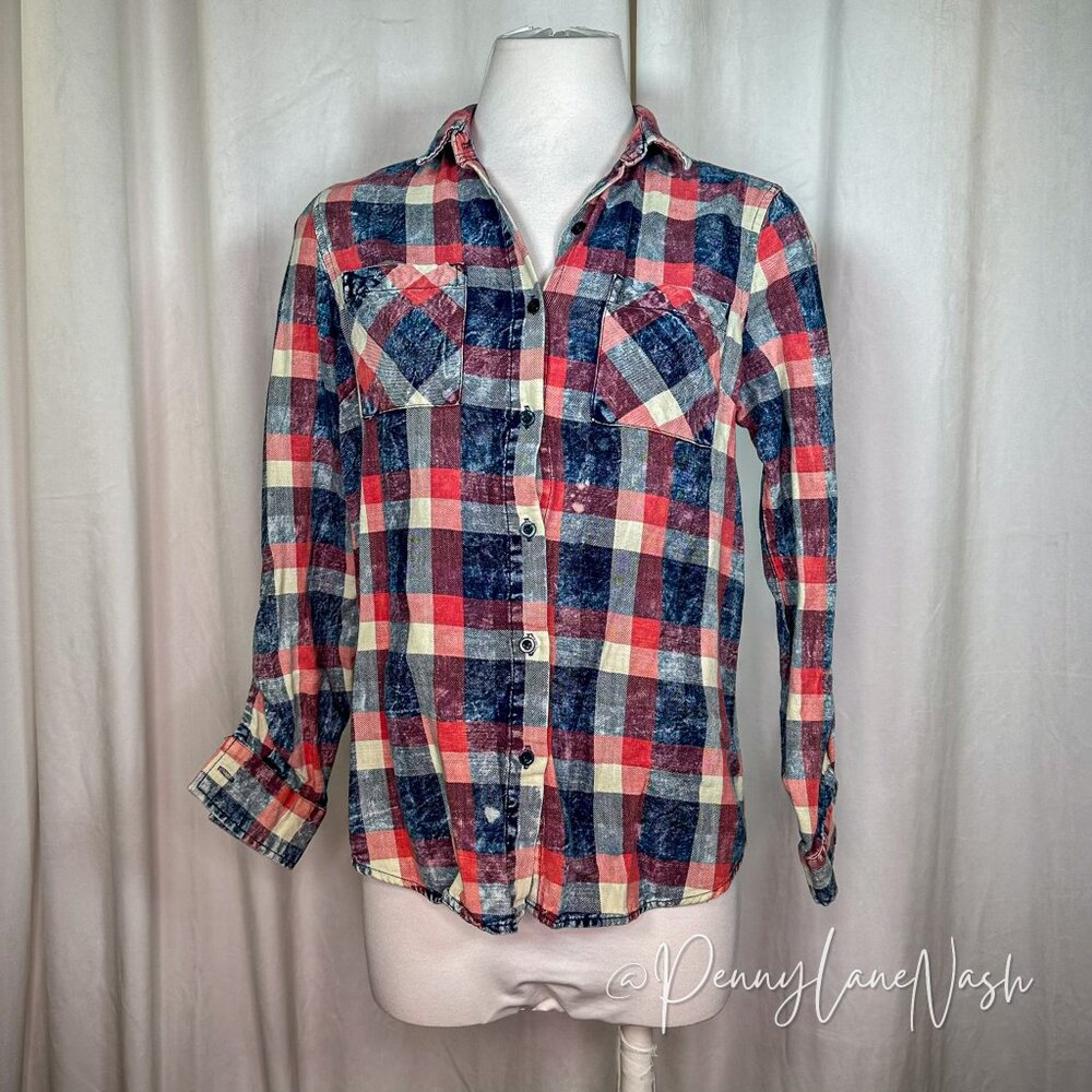 DizzyLizzy Plaid Distressed Button Down Shirt